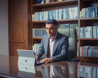 گفت و گوی ایران پلیمر با دکتر برمک قنبرپور، دبیرکل همایش اقتصاد صنایع پلاستیک در ایران گفت و گوی ایران پلیمر با دکتر برمک قنبرپور، دبیرکل همایش اقتصاد صنایع پلاستیک در ایران