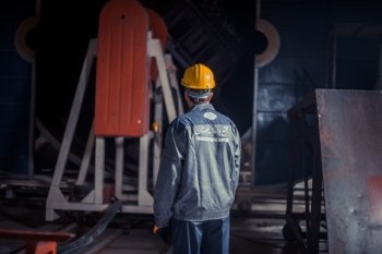 پلی اتیلن چیست؟ بررسی انواع پلی اتیلن و خواص آن پلی اتیلن چیست؟ بررسی انواع پلی اتیلن و خواص آن