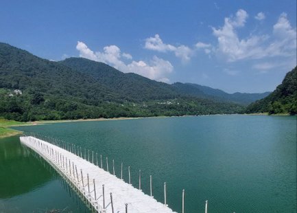 نصب اسکله اوان در سد میجران رامسر نصب اسکله اوان در سد میجران رامسر