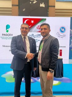 حضور دکتر برمک قنبرپور در نمایشگاه بین‌المللی پلاست اوراسیا 2025 به نمایندگی از انجمن ملی صنایع پلیمر ایران